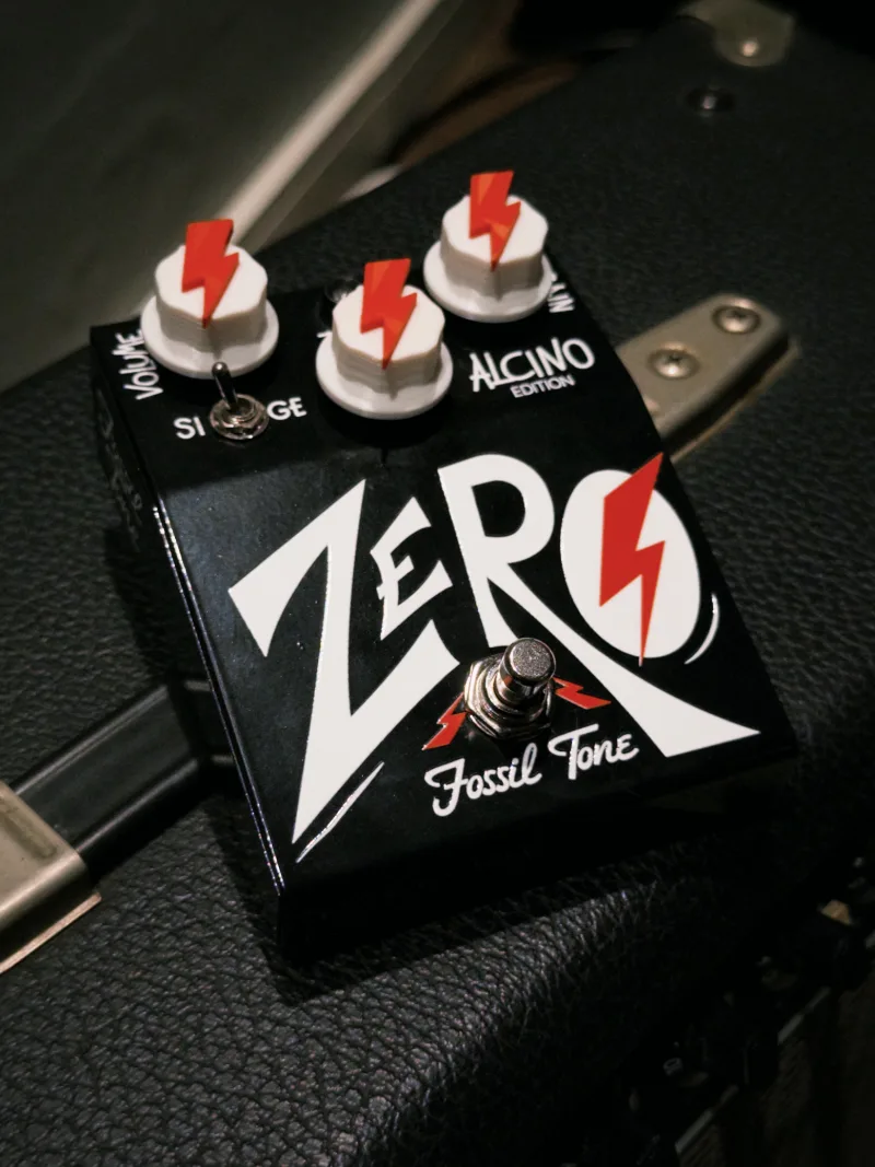 Pedal ZeRO Alcino Edition, da Fossil Tone.